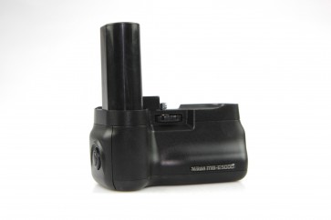 Nikon MB-E5000 Battery Pack/Grip for Coolpix 5000