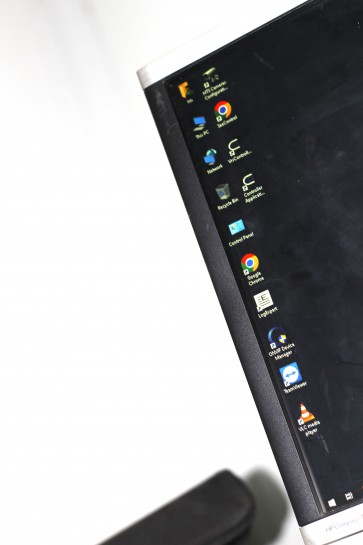 OMNIQ VECOW ECX-1000-4G I7-9700TE 256GB SSD 8GB DDR4 RAM Fanless Embedded System