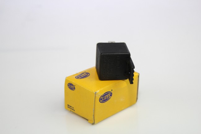HELLA 4RD 003 520-08 RELAY 12V