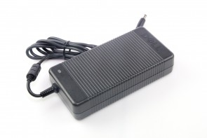 Genuine Dell 210W 19.5V Laptop Power Supply Adapter Charger DA210PE1-00 D846D