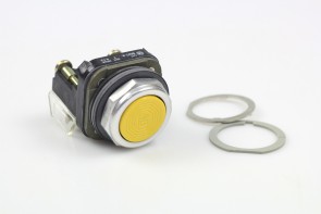 Allen-Bradley Cat 800T-A...SER T YELLOW Push Button