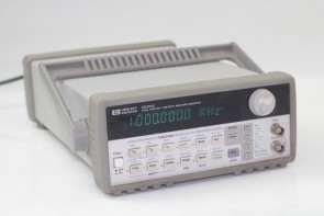 HP 33120A 15MHz Function / Arbitrary Waveform Generator