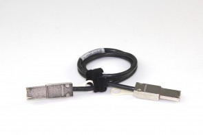 Lot of 4 EMC Amphenol 1M/3FT Mini SAS SFF-8088 to Mini SAS Cable PN:038-003-786