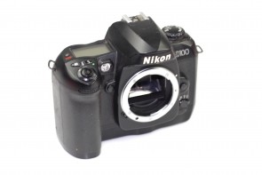 Nikon D100 DSLR camera body
