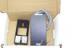 HID multiCLASS Wall Switch Card Reader SE RP10 Pigtail 900PTNNEK20000 RP10EKNN