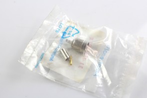 LOT OF 5 AMPHENOL 31-2367-RFX TNC CRIMP PLUG, STR, 50? FOR 142AU CABLE