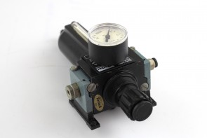 Parker Schrader Bellows B2599B Pneumatic Inline Regulator/Filter w/ Gauge
