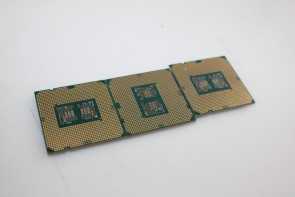 Lot of 3 Intel Core I7-10700 2.90GHz Desktop CPU Processor SRH6Y *broken*